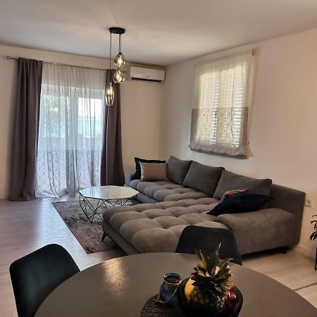 Apartmani Darko Rtina Esterno foto