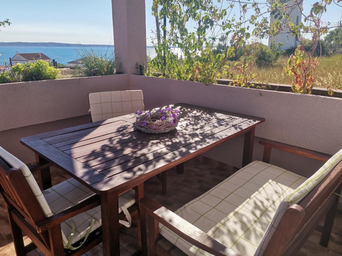 Apartmani Darko Rtina Esterno foto